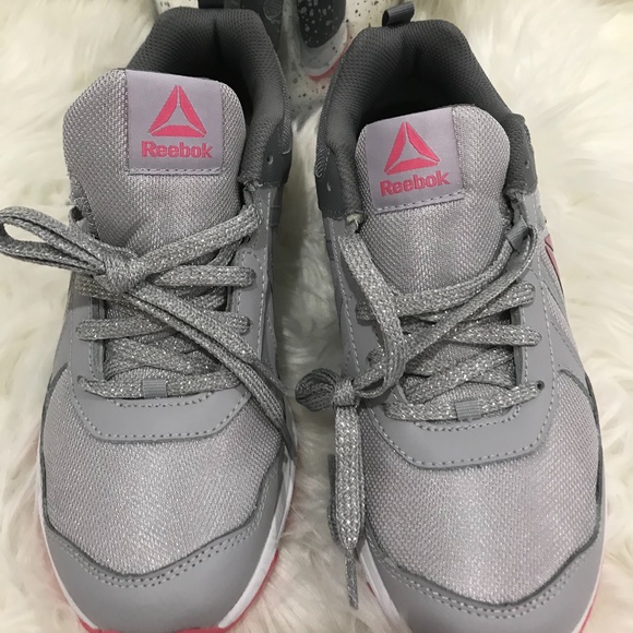 Reebock $25 New Size 6.5 - Picture 3 of 7